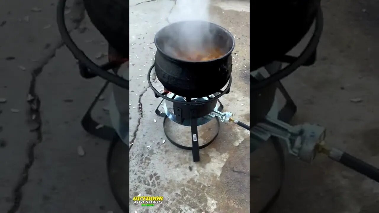 How to cook a stew outdoor with a propane cooker