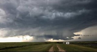 Time-lapse registra formação de tempestade