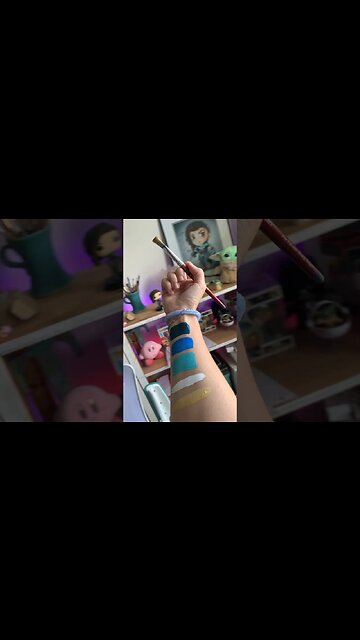 Blue Swatches Make—- 🌊 💦 ☀️#shorts #oceanwaves #waterpainting #artwork #taylorswift #summer #art