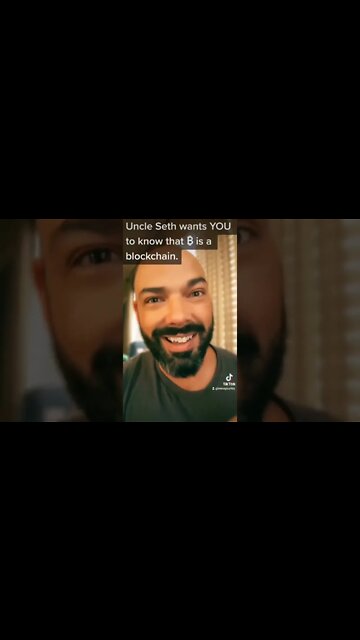 🤔 IS BITCOIN REALLY A BLOCKCHAIN? #Shorts