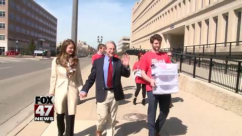 Signatures submitted by Michigan U.S. Senate candidate