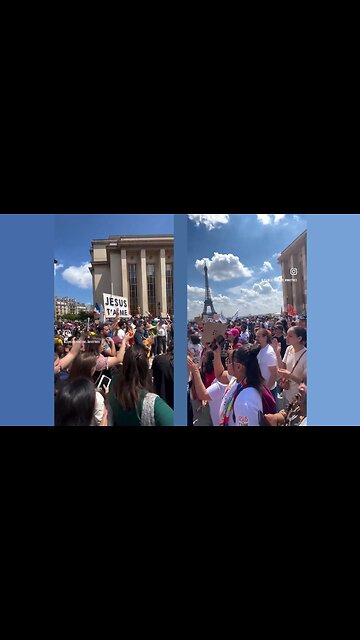 A public worship service to Jesus breaks out in Paris