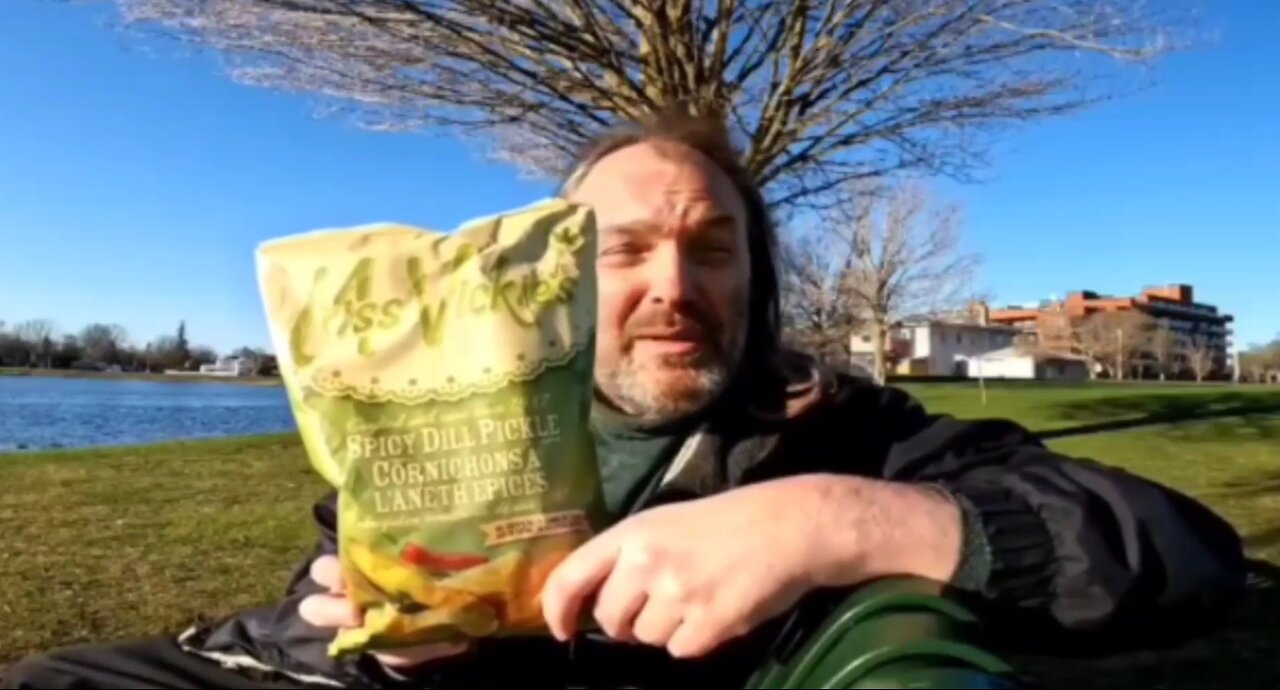 Miss Vickie's Spicy Dill Pickle Chips Review