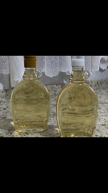 Delicious and Easy Homemade Vanilla Syrup