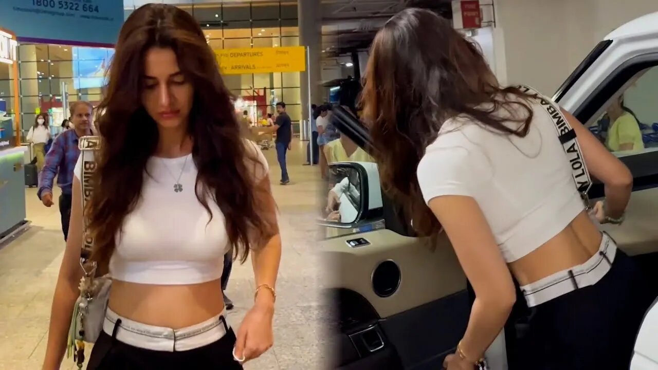 Disha Patani Wears Casual Clothes Shows Her Curves फिगर in Airport 🤩💕📸✈️