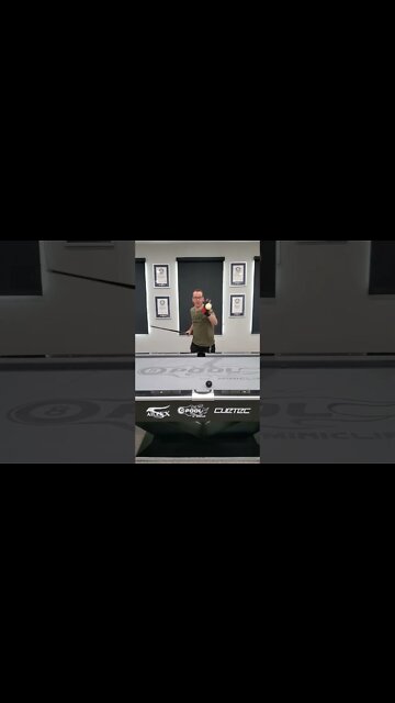 Speed shot to start the week! 🏃⚪🔴🎱 #8ballpool #shorts