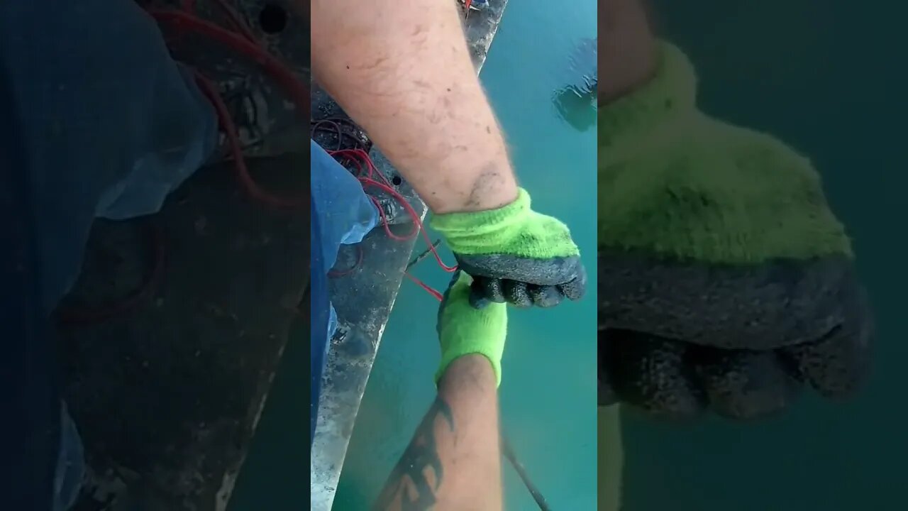 Unbelievable!! Machine Gun Found Magnet Fishing! *Police ...
