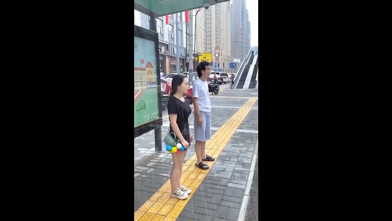 Khaby reaction comedy