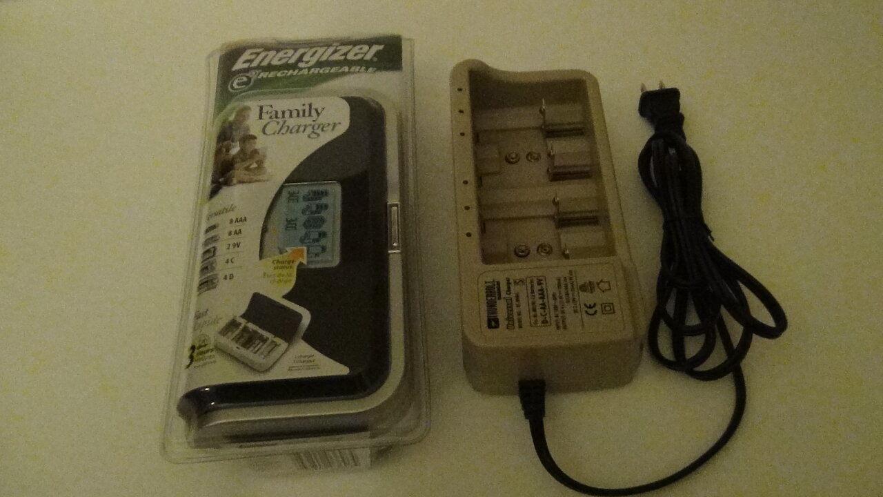 Harbour Freight Thunderbolt Magnum Charger vs Energizer Rapid Family Charger