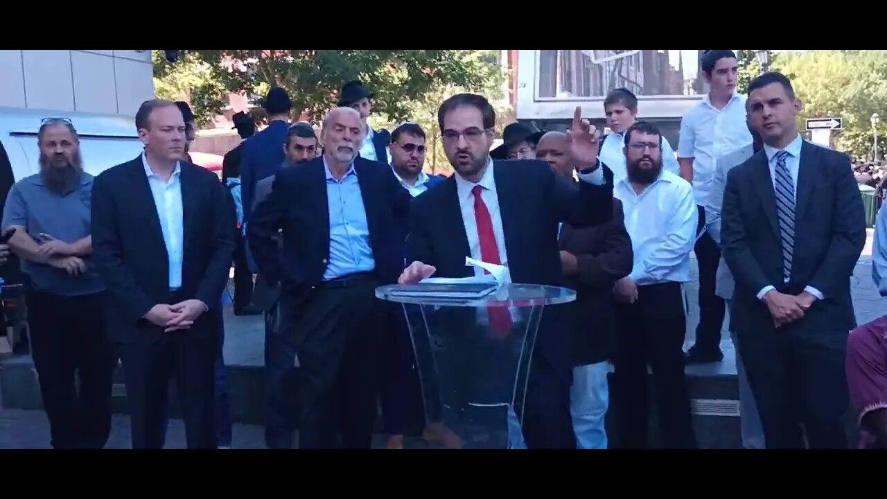 The @leezeldin Press Conference outside Jewish Children Museum #Leezeldin #leezeldin