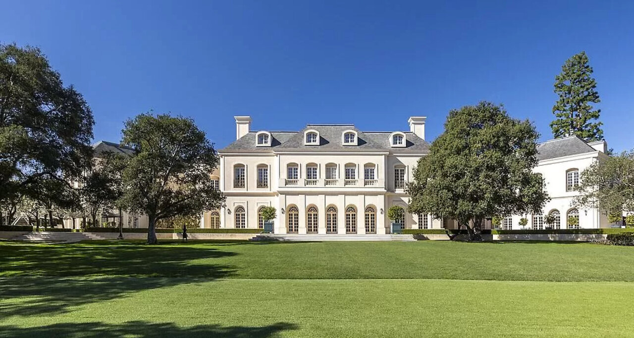 An Inside Look in a Multi-million Dollar Mansion