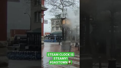 Steam clock getting steamy in #Gastown 🕰🇨🇦