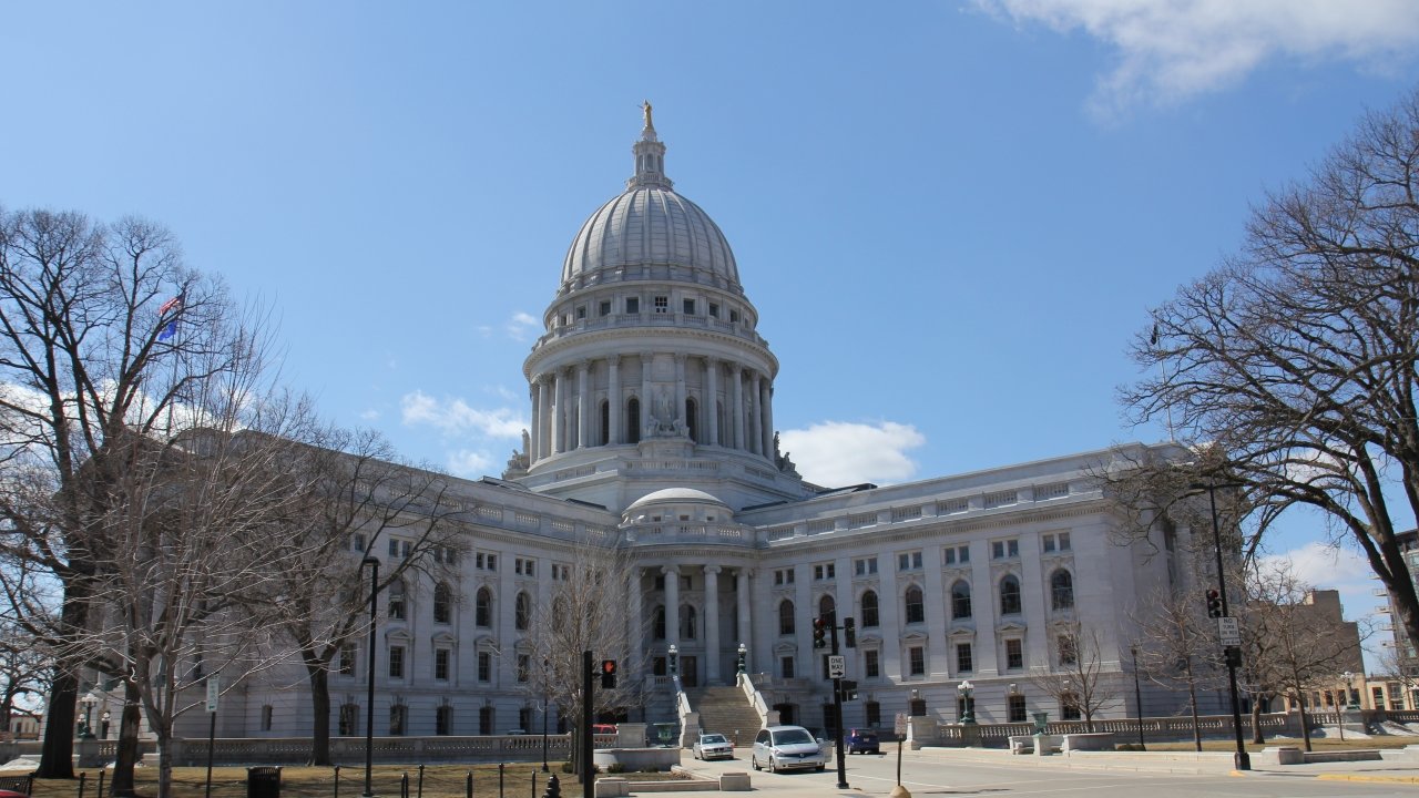 Wisconsin Legislature Approves Plan To Limit Power Of Incoming Gov.