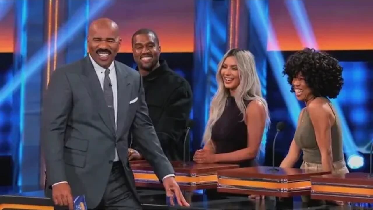 Kim & Kanye and the Kardashians clash! All the CRAZIEST MOMENTS!!! Celebrity Family Feud +++++ 16