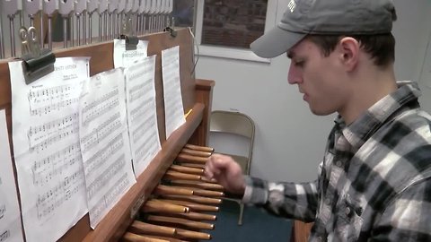 Students introduced to Marquette's unique Carillon Bells