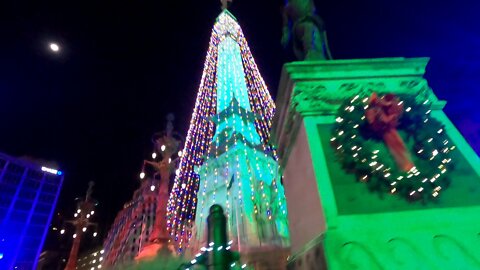 Soldiers & Sailors Monument, "Christmas Vacation" Indianapolis IN, 12-20-2021 Christmas Decorations