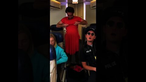 Inmate turns into a HOT girl and gets away!