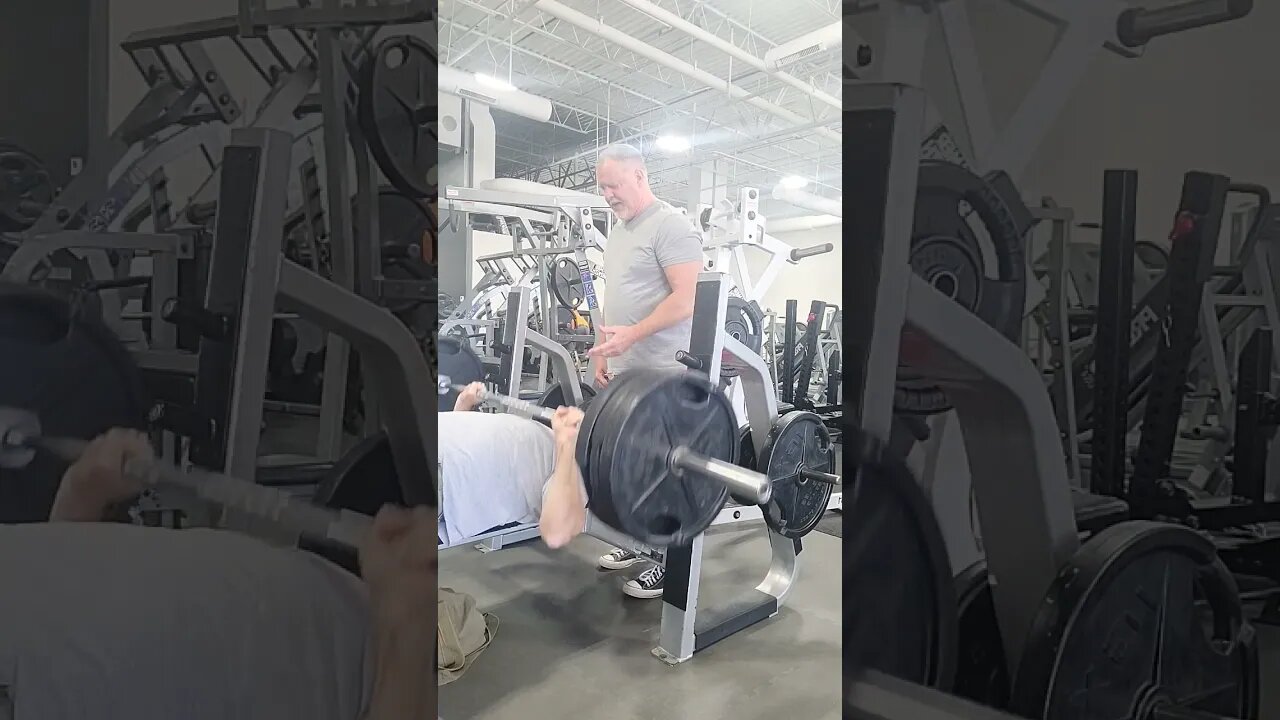 315lbs x 8 reps burn 🔥 out, Crazy 🤪 old man