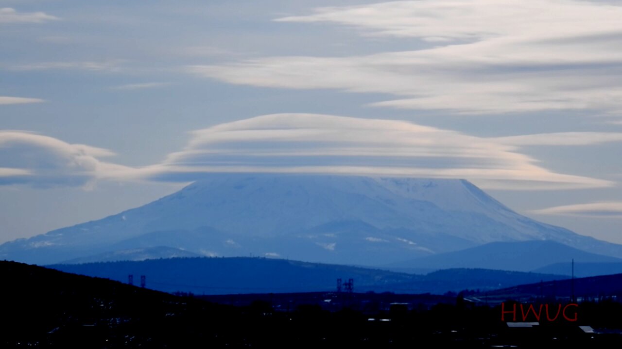 Skylapse 018 | Mount Shasta California | Halo Wrapped