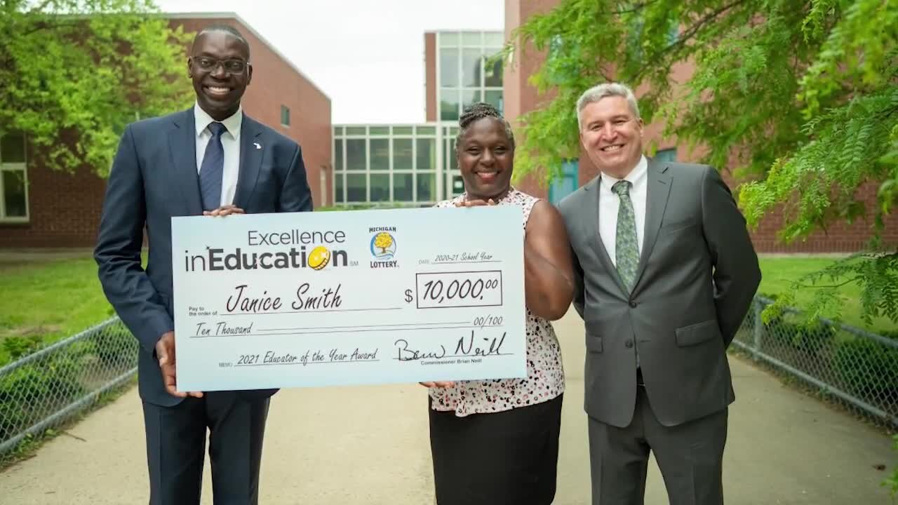 Detroit Educator wins $10,000 prize and is named 2021 educator of the year
