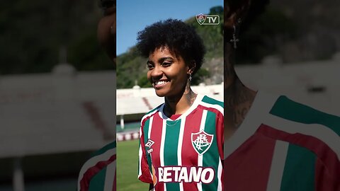 NOVOS REFORÇOS DAS GUERREIRAS DO FLUZÃO: BEM-VINDAS, CLAUDINHA E ANNAYSA!