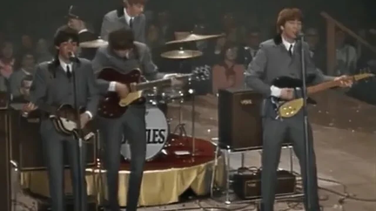 The Beatles - She Loves You (LIVE) - [*COLORIZED* Washington DC Show ]