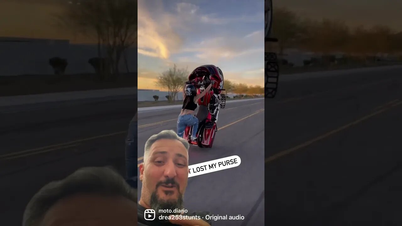Olha o que essa mulher faz com a moto..