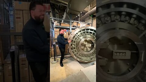 Inside the Bank Vault Hidden under the Empire State Building