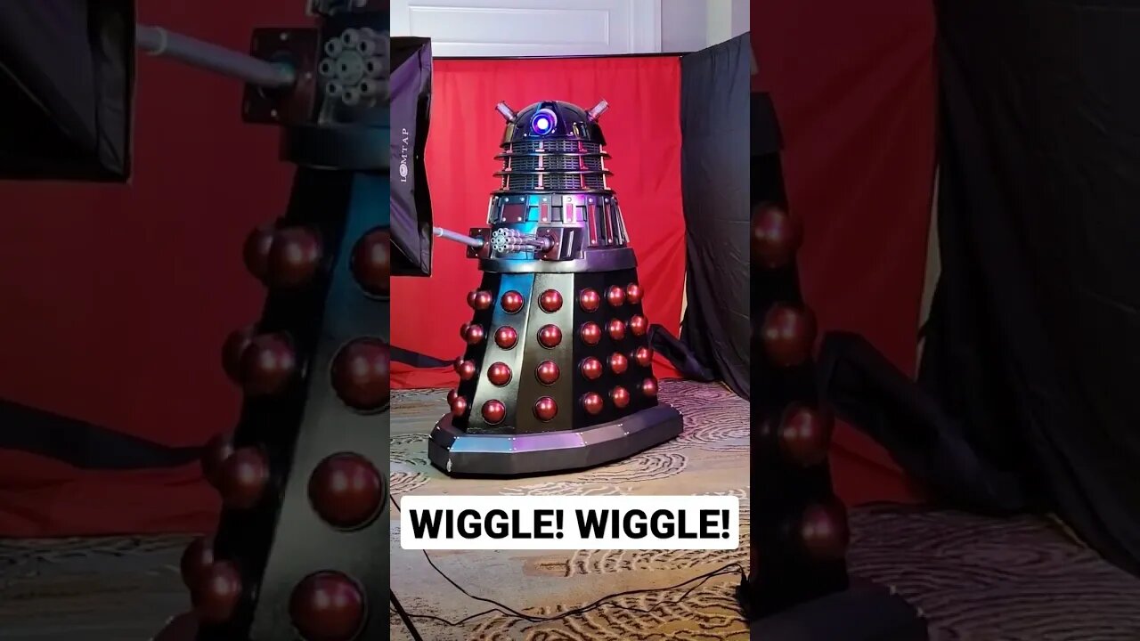 #DALEK #WIGGLES AT #TBCC #TBCC2022 #DALEKHAL #SUBSCRIBE YouTube.com/TheLegendOfTheTravelingTARDIS