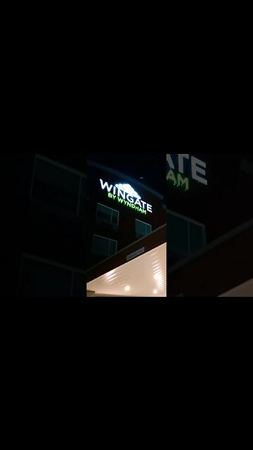 Wingate Hotel by Wyndham Kanata West Ottawa (what it's like) #canada