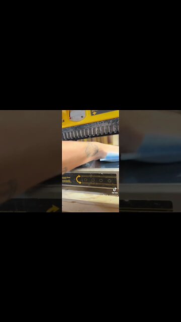 You need that product for your planer #woodworking #shorts #shortvideo #subscribe #reels #trending