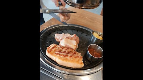 [ASMR] Grilling pork