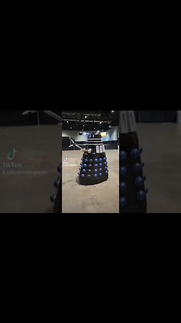 😆 #DALEKS ARE NOT #AUTOBOTS 🛺 #TRAVELINGTARDIS #DOCTORWHO #DOCTORWHOPODCAST #SUBSCRIBE #SHORTS