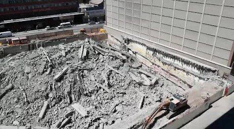 SOUTH AFRICA - Johannesburg - Bank of Lisbon site after implosion (Video) (LCz)