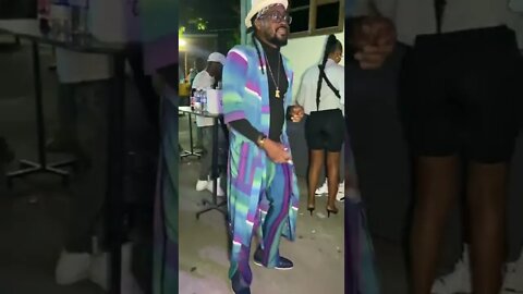 Beenie Man Teach How to dance