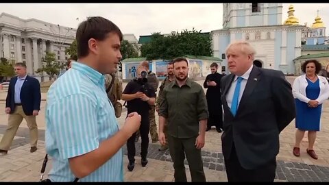 Boris Johnson in Ukraine with Volodymyr Zelensky