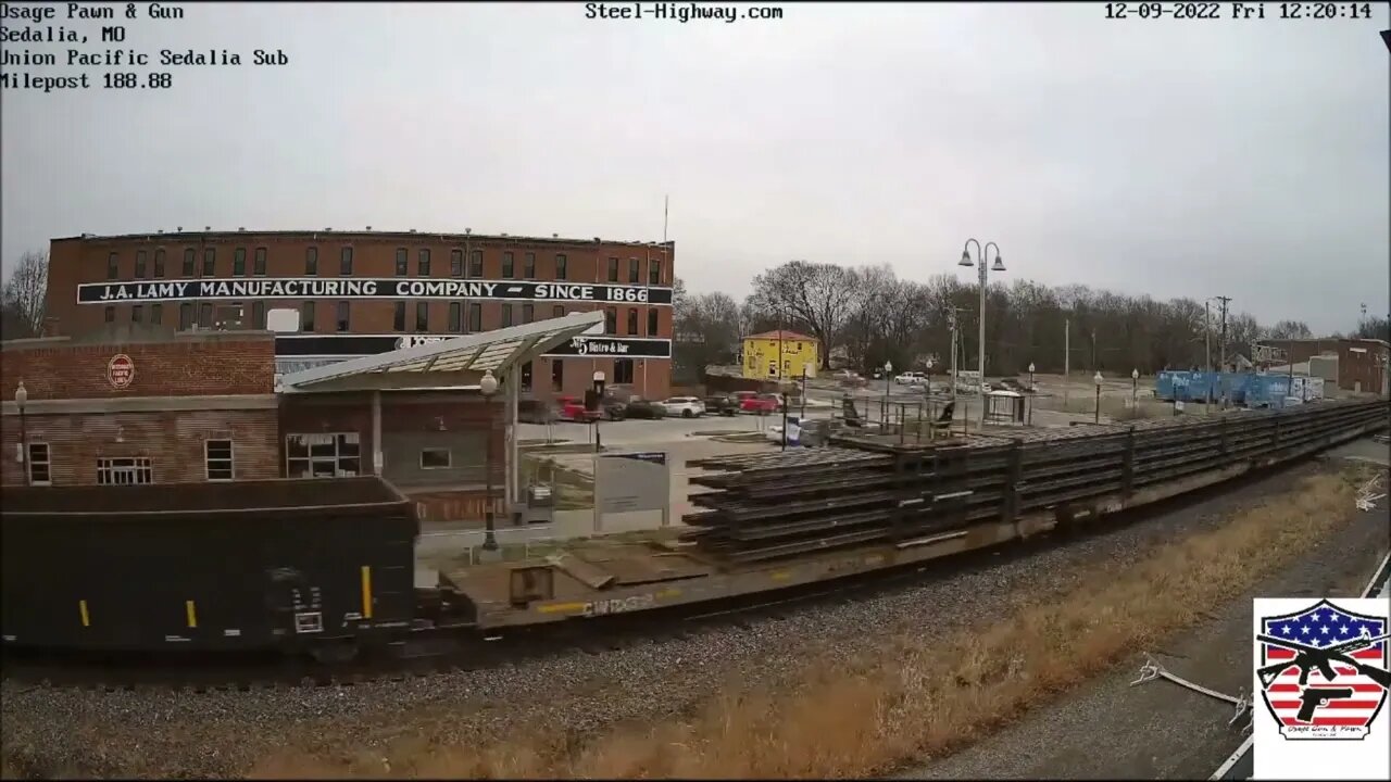 WB Rail Train at Sedalia, MO on December 9, 2022