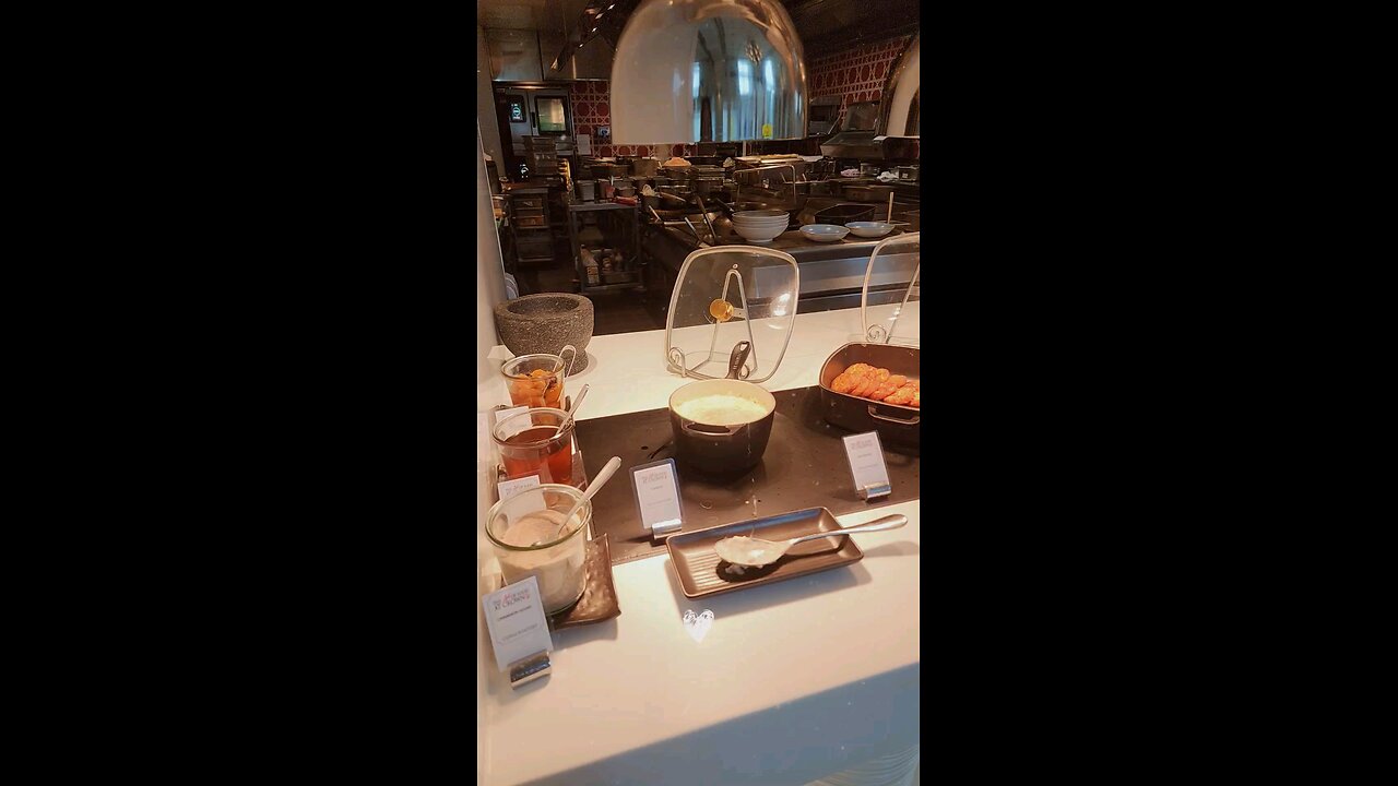 THE BEST BREAKFAST BUFFET I HAVE EVER COME ACROSS!!!
