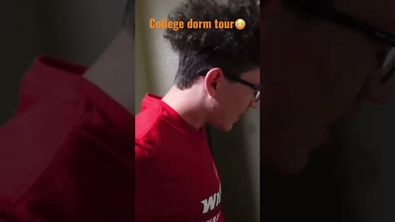 Do you like them crispy?😳 #shorts #collegelife #dormtour