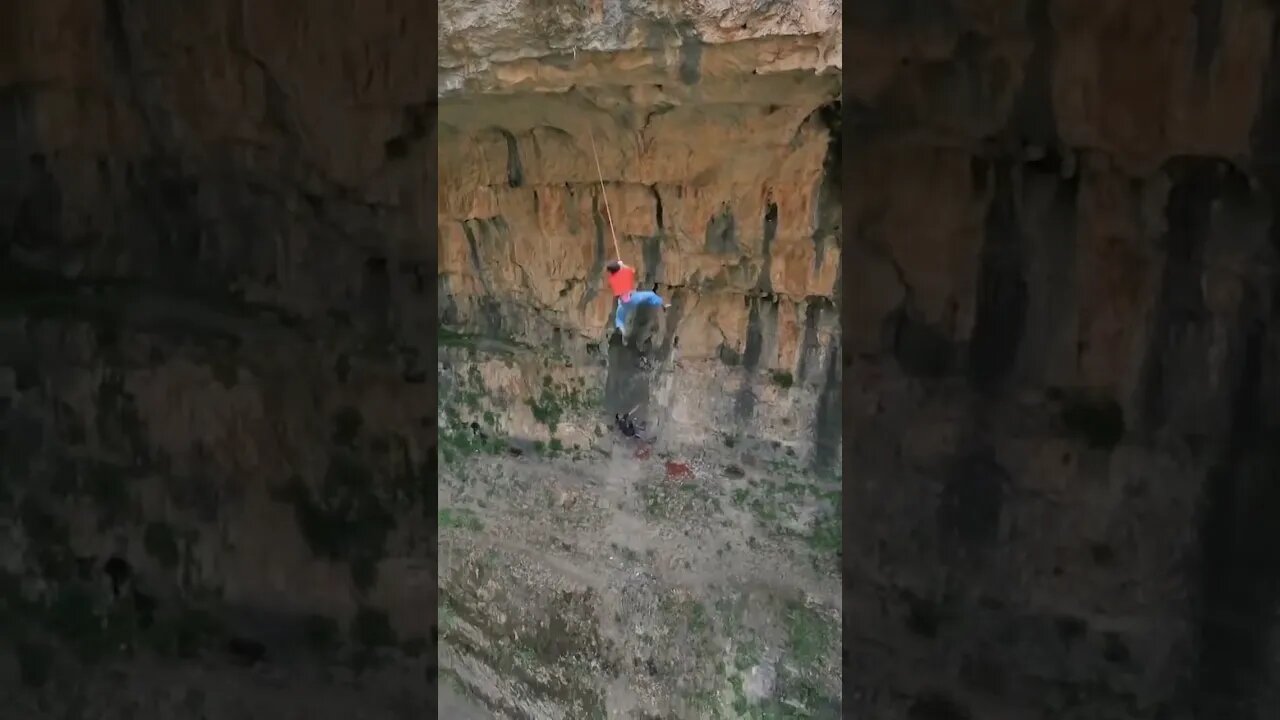That scaring man 😳😳 #shorts #mountain #saintpee #youtubeshorts #viralshorts