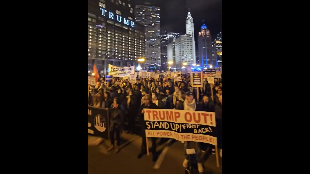 DEMOCRAT ACTIVIST 🧟‍♀️🧟🧟‍♂️🧛PROTEST AGAINST TRUMP 2024 ELECTION WIN🇺🇸🏛️🗳️🕺💫