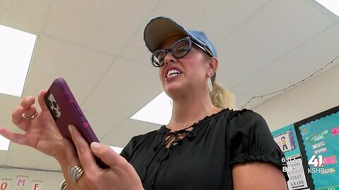 Raymore widow who lobbied for texting-and-driving law celebrates its passage