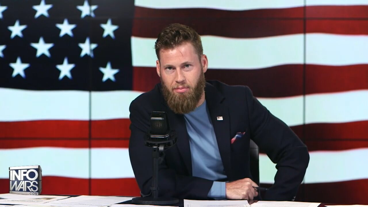 WAR ROOM (Full Show) Monday - 6/13/22