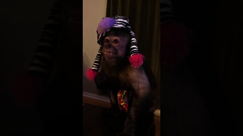 My mom needs help y’all!