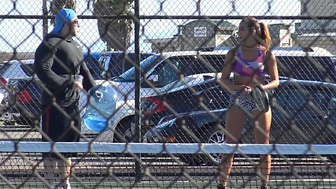 Gym Douche Meets Sommer Ray!