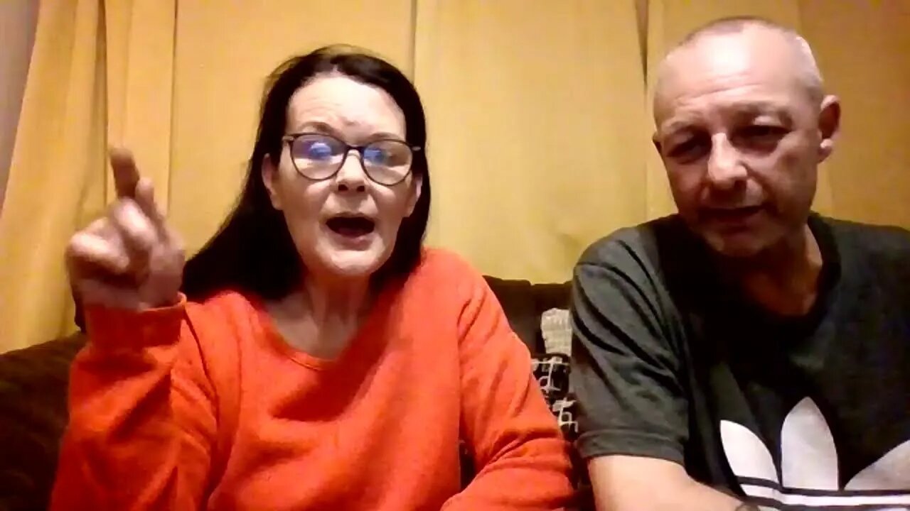 A Chat Among Friends