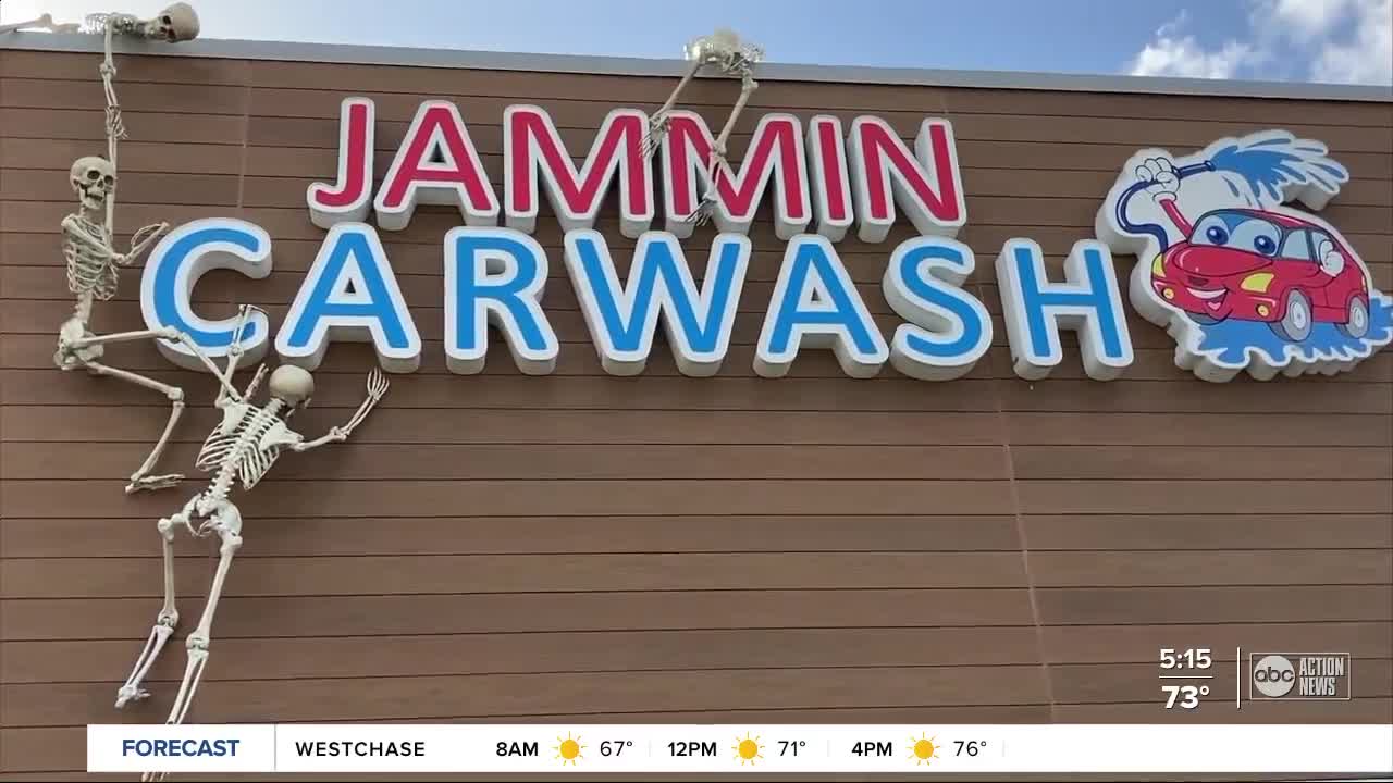 Creepy car wash in Lutz features scare actors lurking among the suds for good, clean Halloween fun