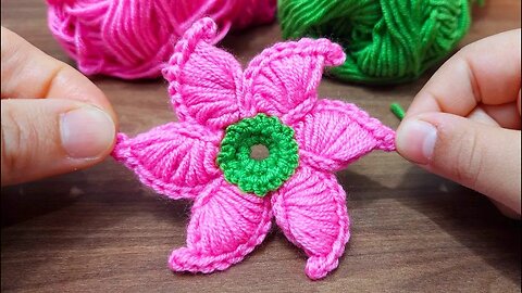 📌💯 this crochet model is legendary 🌸 flower lovers per screen #crochet #knitting