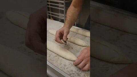🥖 baguette scoring #shorts