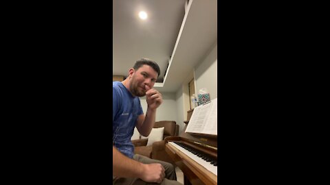 Christmas Carols with the Piano